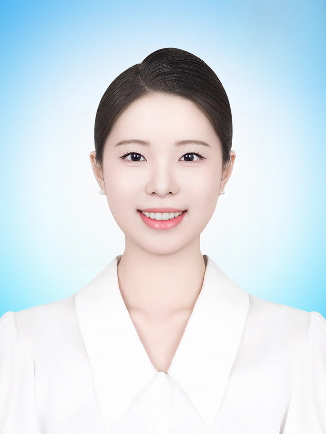 이력서사진 115 · 23년 경력 작가가 직접 헤어 메이크업한 취업용 증명사진