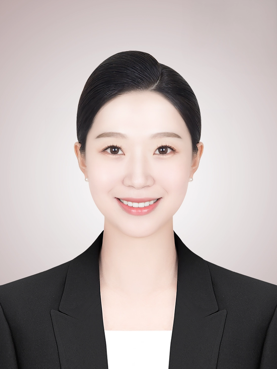 이력서사진 328 · 23년 경력 작가가 직접 헤어 메이크업한 취업용 증명사진